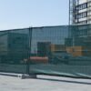Undervisningsbygg byggeplassgjerde